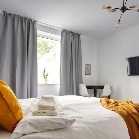 Apartment Spacestays Two-room Wifi Netflix Essen